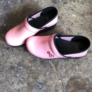 Dansko medical shoes